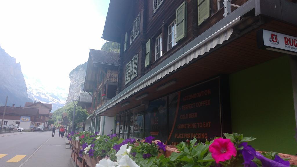 Base Cafe Apartment Lauterbrunnen Luaran gambar