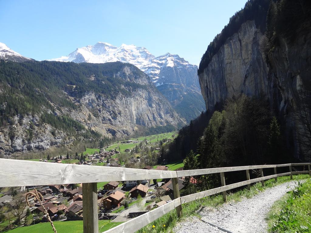 Base Cafe Apartment Lauterbrunnen Luaran gambar